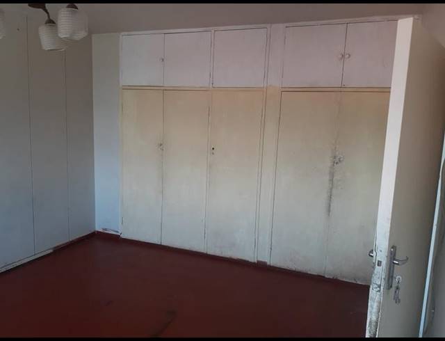 2 BEDROOM APARTMENT FOR SALE IN YEOVILLE